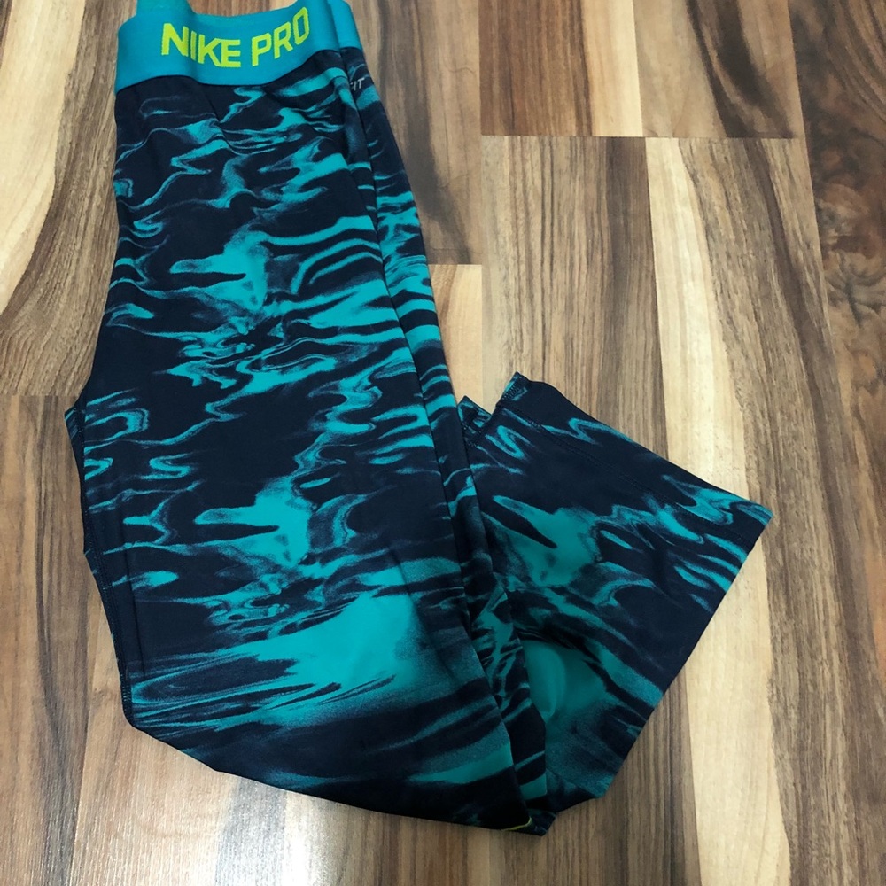 Nike pro leggings